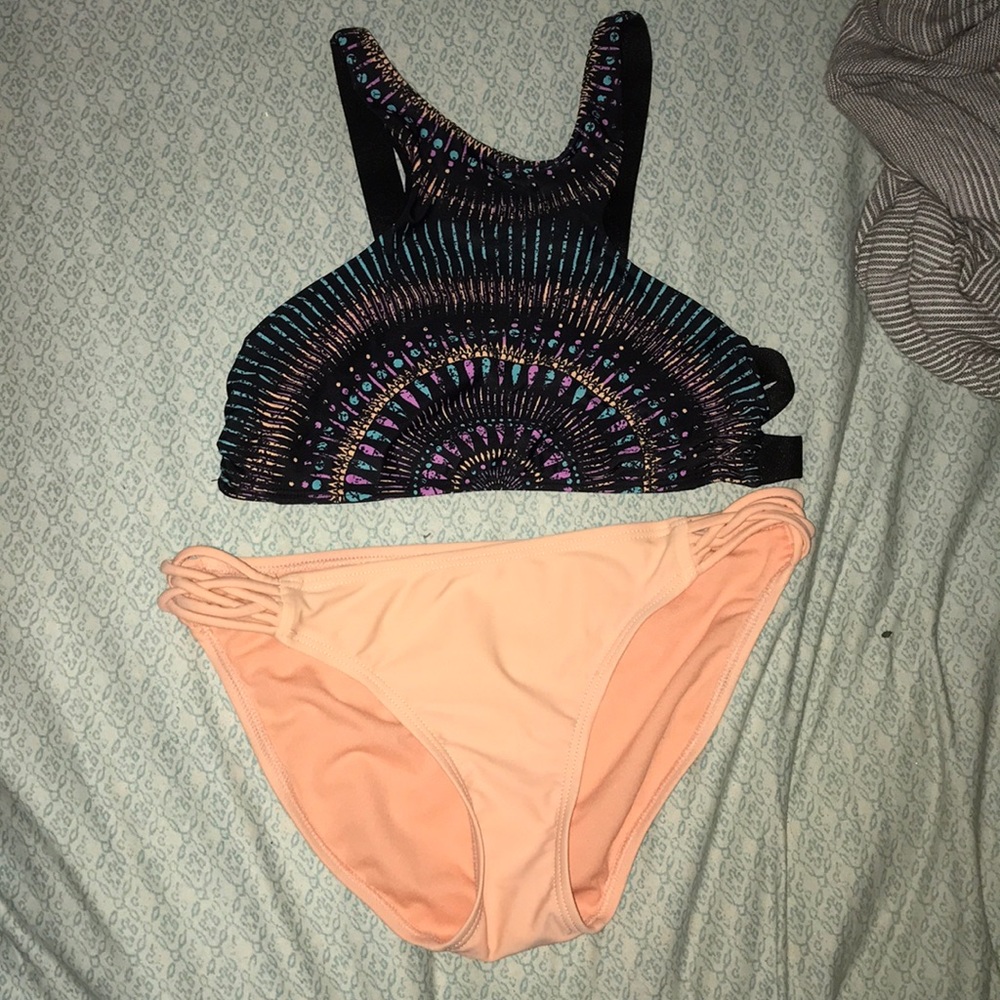 Bathing suit